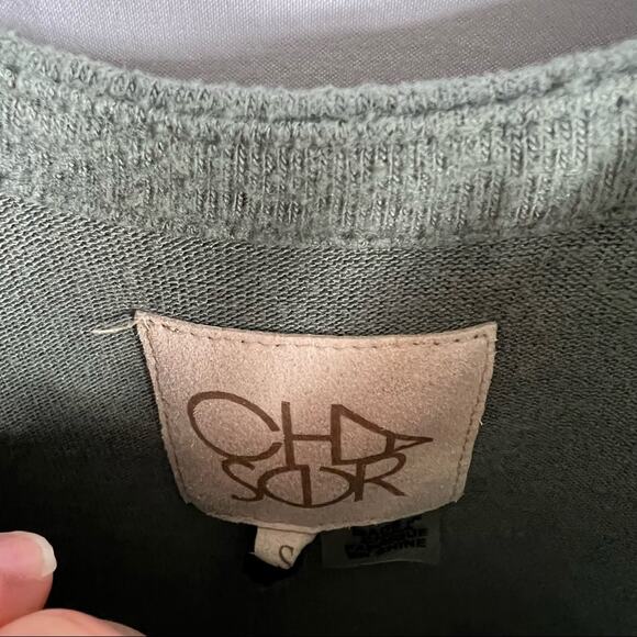 CHASER Love Ruffle Knit Pullover in Small - Picture 3 of 8